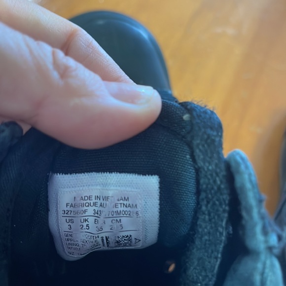 CONVERSE | Boys Black and Gray  High Top Converse All Star With Strap Size 3 - Picture 8 of 9